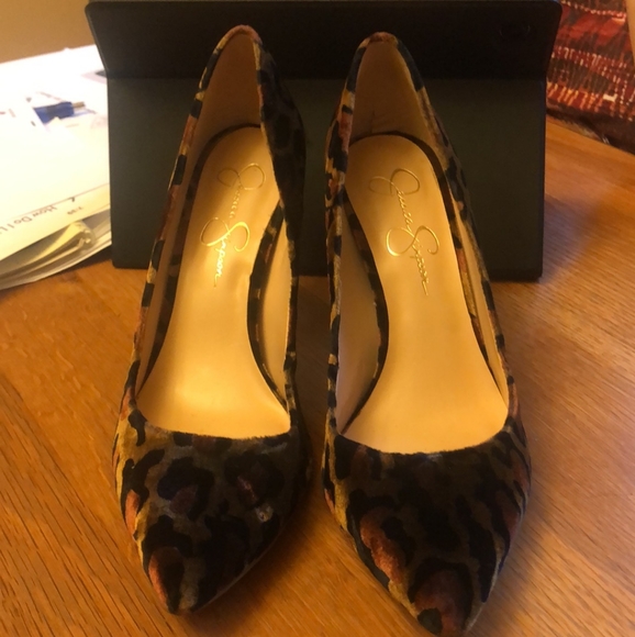 Heels - Picture 7 of 8